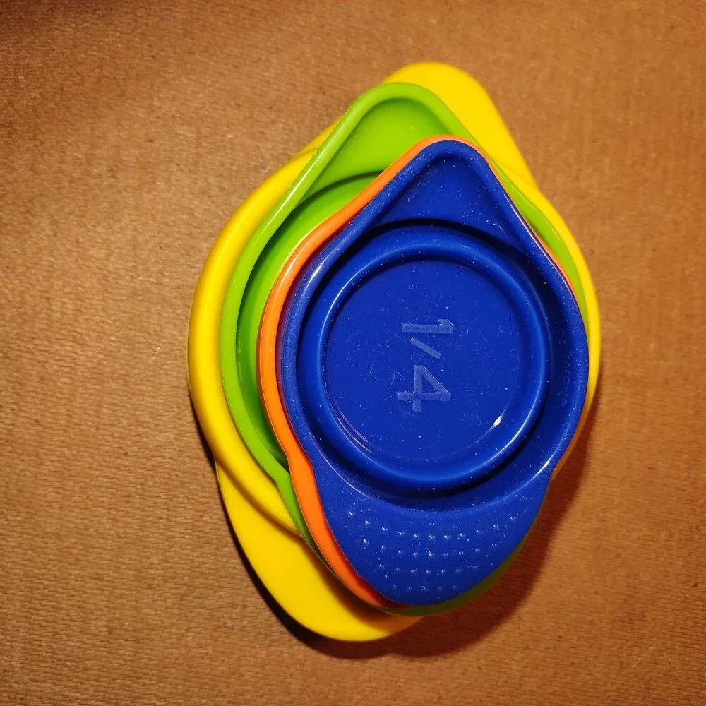 Colorful Plastic Measuring Cups Set Of 4 Nesting Design 1/4 1/3 1/2 1 Cup